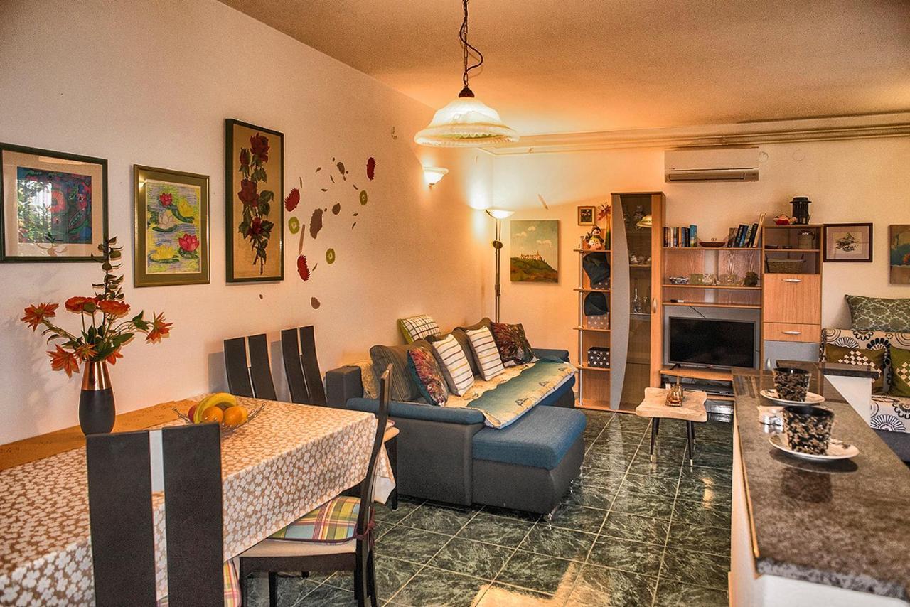 Apartment Lori Fažana Buitenkant foto