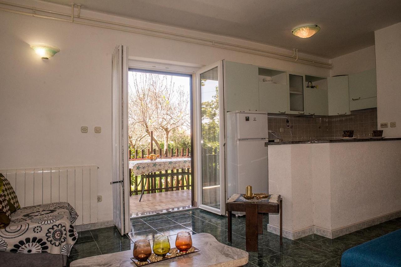 Apartment Lori Fažana Buitenkant foto