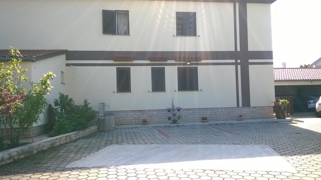 Apartment Lori Fažana Buitenkant foto