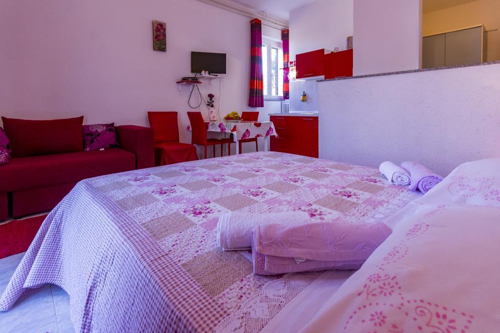 Apartment Lori Fažana Buitenkant foto