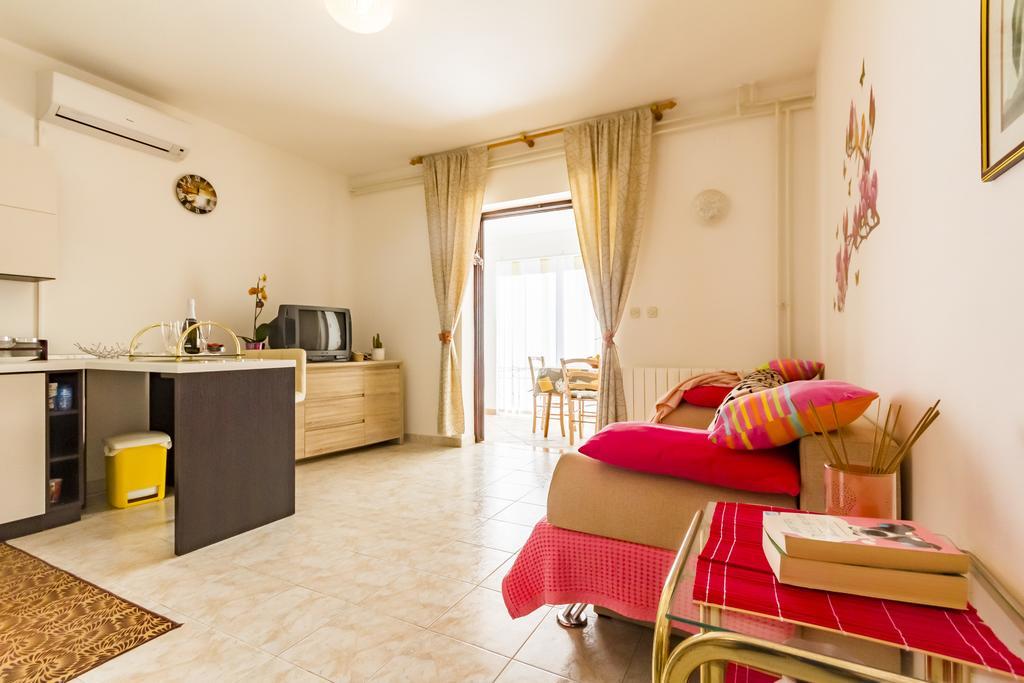 Apartment Lori Fažana Buitenkant foto