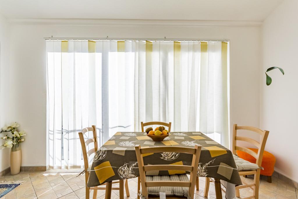 Apartment Lori Fažana Buitenkant foto
